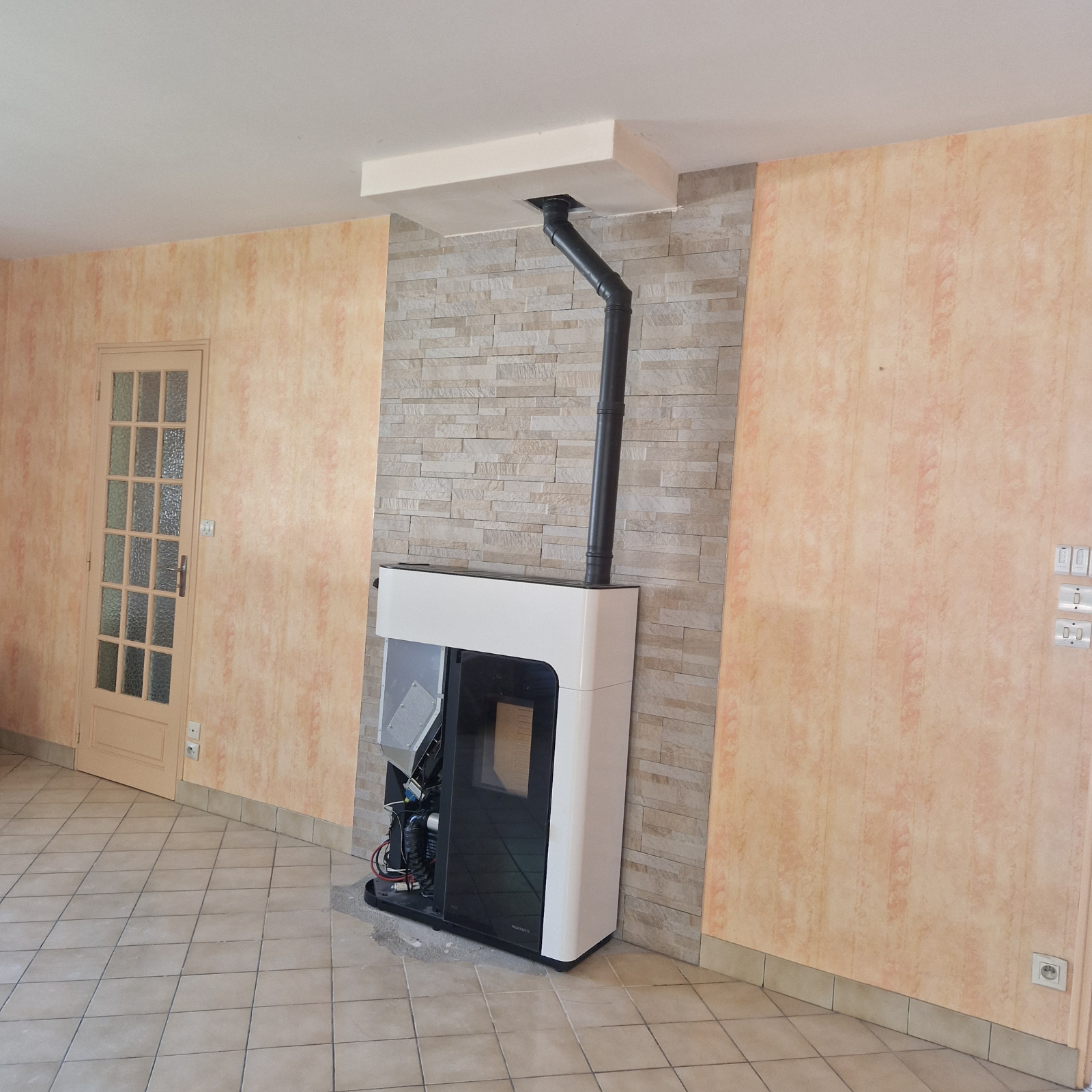 Installation de poêle après ramonage à Châteaugiron — après